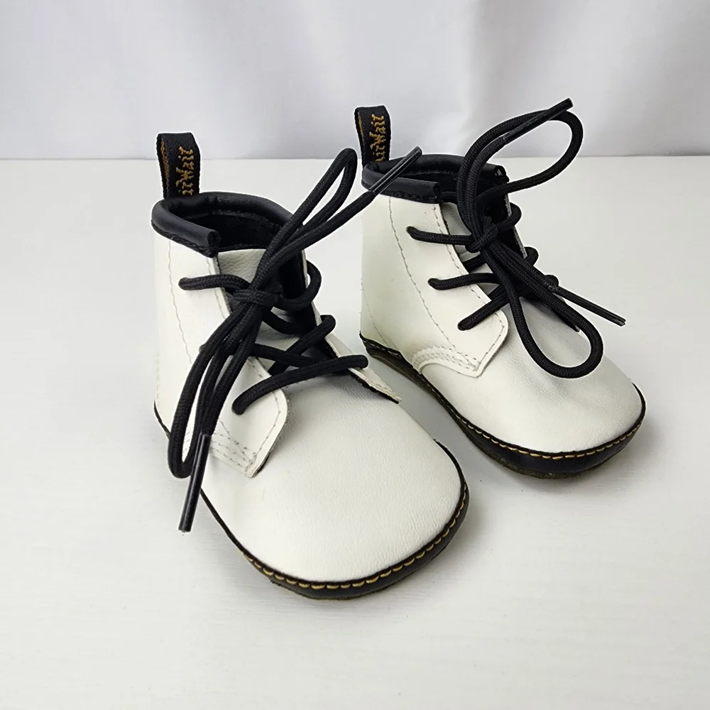 Dr Martens Black and White Infant Soft Sole 1460 Crib Booties Size US 2